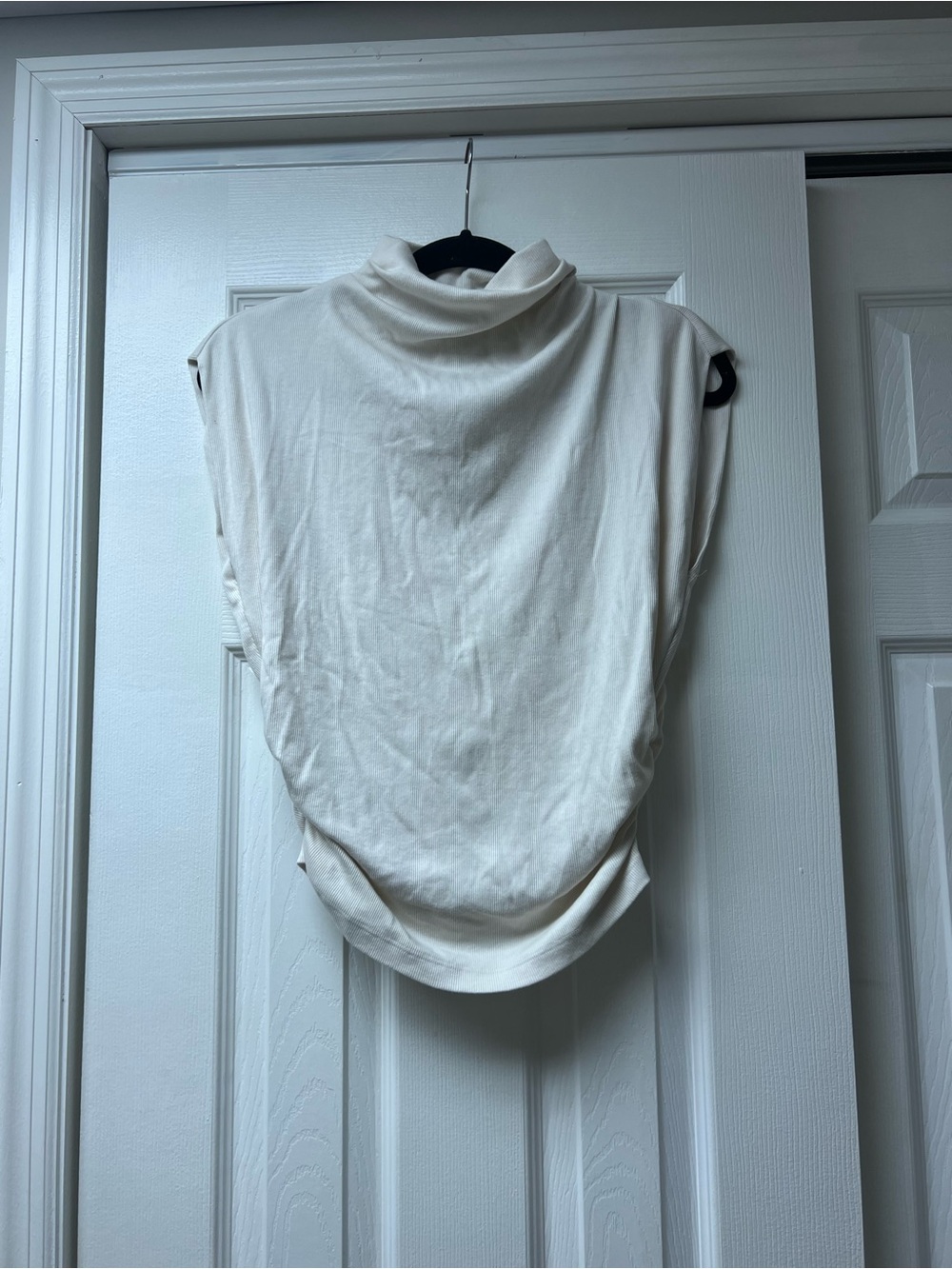 Michael Stars Ivory Ribbed V-Neck Top
